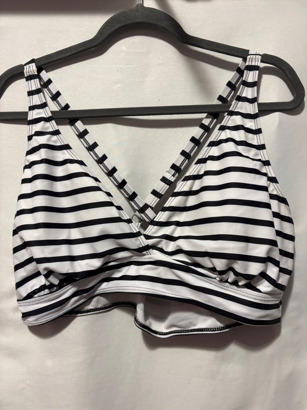 Black & White Striped V-Neck Bikini Top - Women's Swim